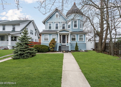 805 6th Avenue - Photo 1