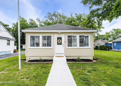 509 Monmouth Avenue - Photo 1
