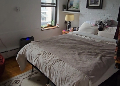 Washington Place - Photo 1