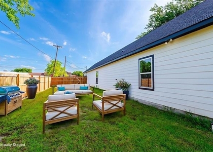 4709 Lee Street - Photo 1