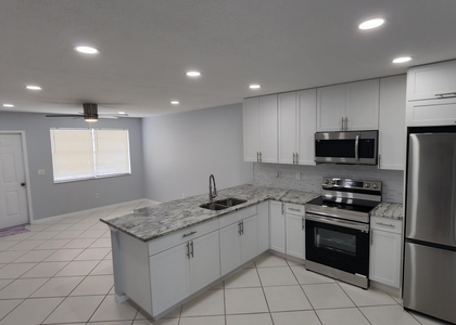 938 Sumter Road W - Photo 1