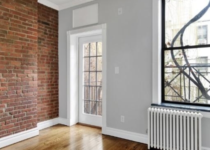 252 Mott Street - Photo 1