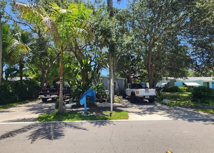 305 S Loxahatchee Drive - Photo 1
