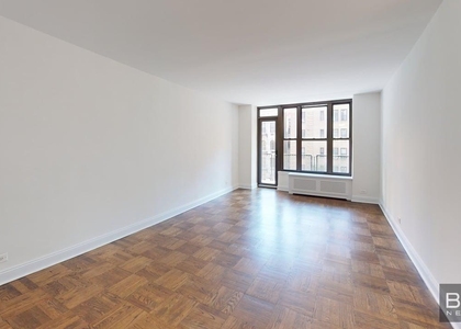 165 east 35th street  - Photo 1