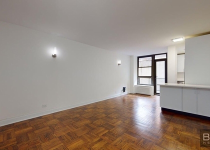 165 east 35th  - Photo 1