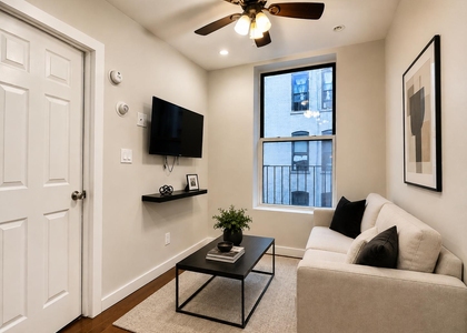 386 Manhattan Avenue - Photo 1