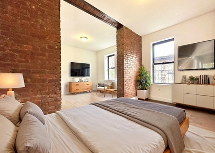 3139 Broadway - Photo 1