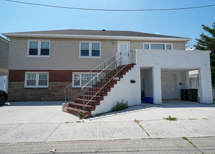 59 Troy Avenue - Photo 1