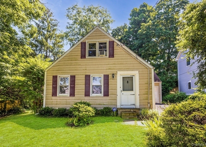 11 Hillside Place - Photo 1