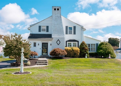 53 Mowbray Avenue - Photo 1