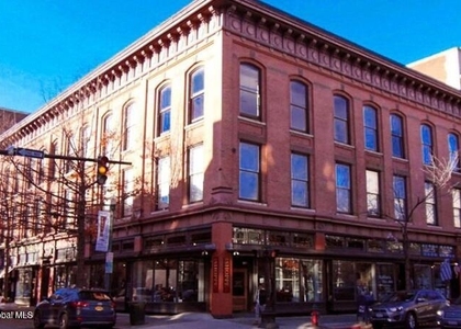 256 Broadway - Photo 1