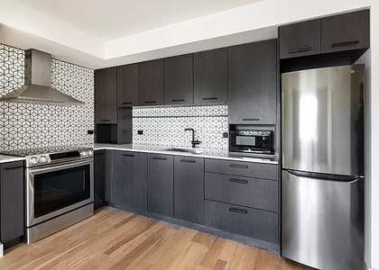 101 E 10th Street - Photo 1