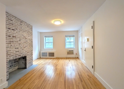 310 W 22nd Street - Photo 1