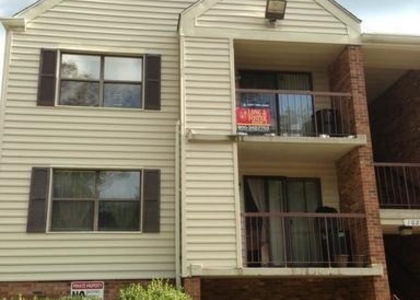102 Buckingham Lane - Photo 1