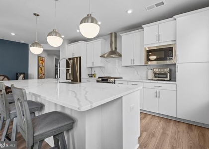3925 Fair Ridge Drive - Photo 1