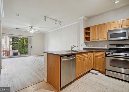 12949 Centre Park Circle - Photo 1