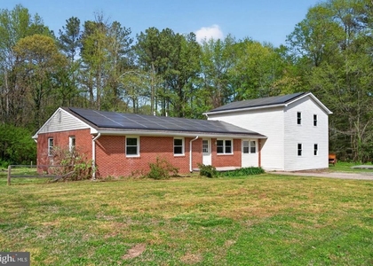 45278 Cove Manor Road - Photo 1