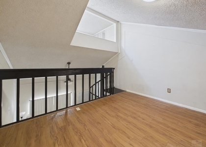 1905 San Gabriel St - Photo 1