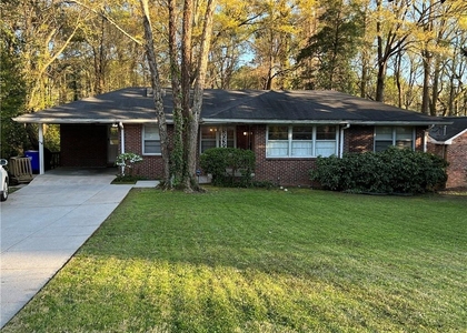 1203 Biltmore Drive Ne - Photo 1
