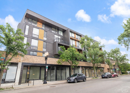 4513 N Clark Street - Photo 1