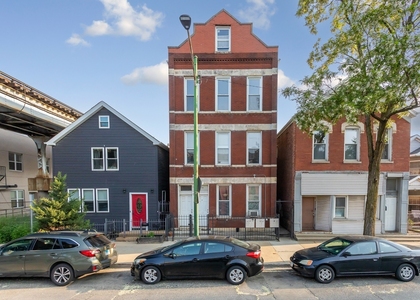 1706 W 17th Street - Photo 1