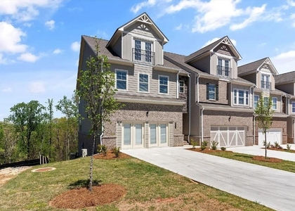 1905 Manor Pointe Drive - Photo 1