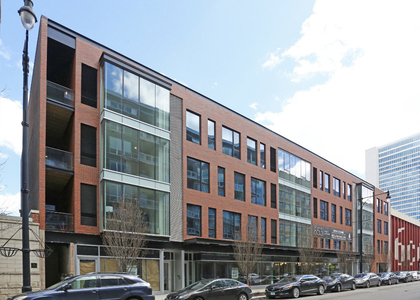 853 N Larrabee Street - Photo 1
