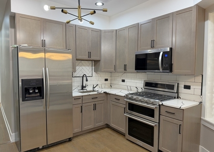 1911 S Ridgeway Avenue - Photo 1