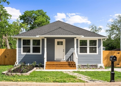 514 W Wilkins Street - Photo 1
