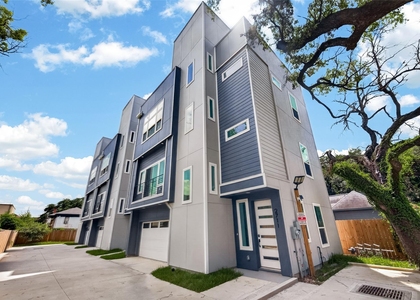 2711 Dennis Street - Photo 1