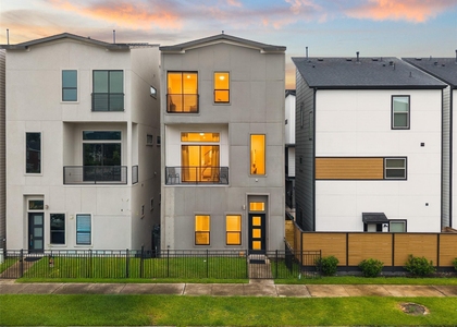 2315 Eagle Street - Photo 1