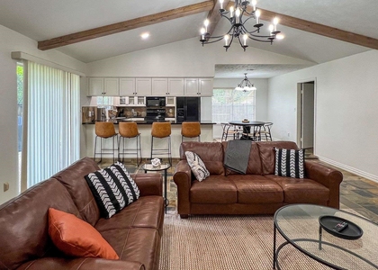 2012 E Lacey Oak Circle - Photo 1
