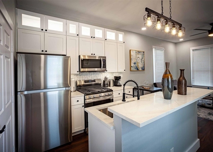 1613 Hickory Street - Photo 1