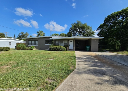 422 Prospect Avenue - Photo 1