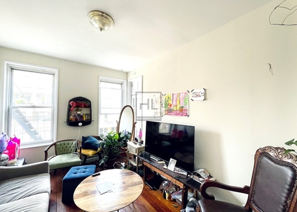 East 11th Street - Photo 1