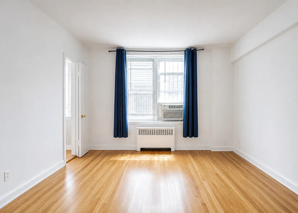 East 58th Street - Photo 1