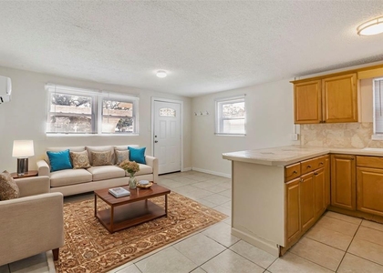 809 Illinois Avenue - Photo 1