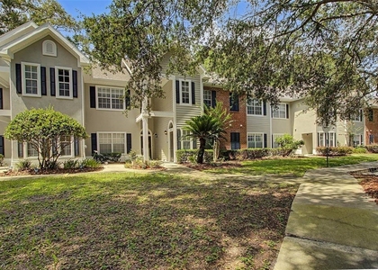 10000 Sw 52nd Avenue - Photo 1