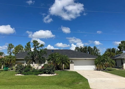 367 Mendoza Street - Photo 1