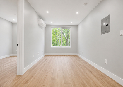 809 Midwood St - Photo 1