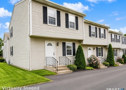 39 Grand Street - Photo 1