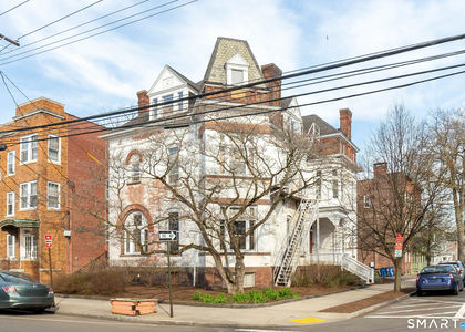 463 Orange Street - Photo 1