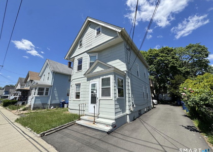 35 Dana Street - Photo 1