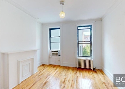 Second Avenue - Photo 1