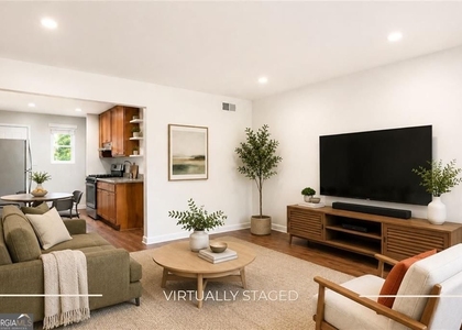 3203 E Point Street - Photo 1