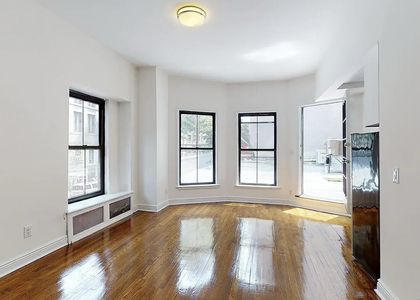 961 Lexington Avenue - Photo 1