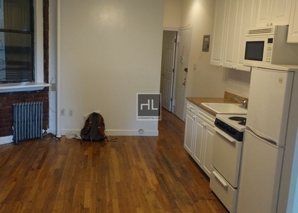E 3rd St - Photo 1