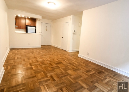 East 76 Street - Photo 1