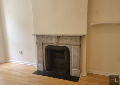 East 89 Street - Photo 1