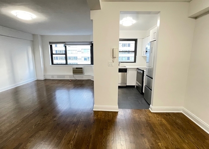 East 69 Street - Photo 1
